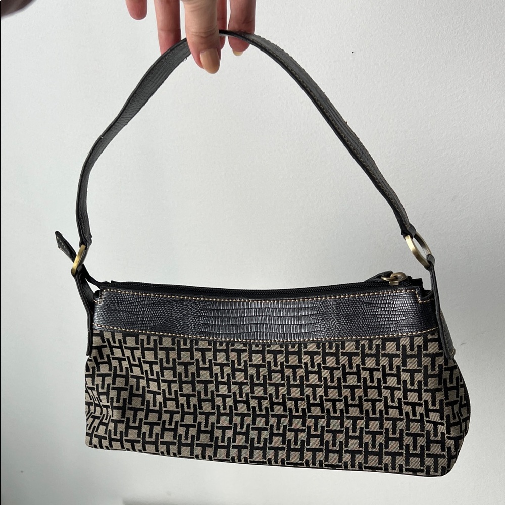 Tommy Hilfiger Black Tan monogram Patterned Shoulder Bag canvas snakeskin